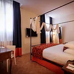 Donna Camilla Savelli - Vretreats 4*